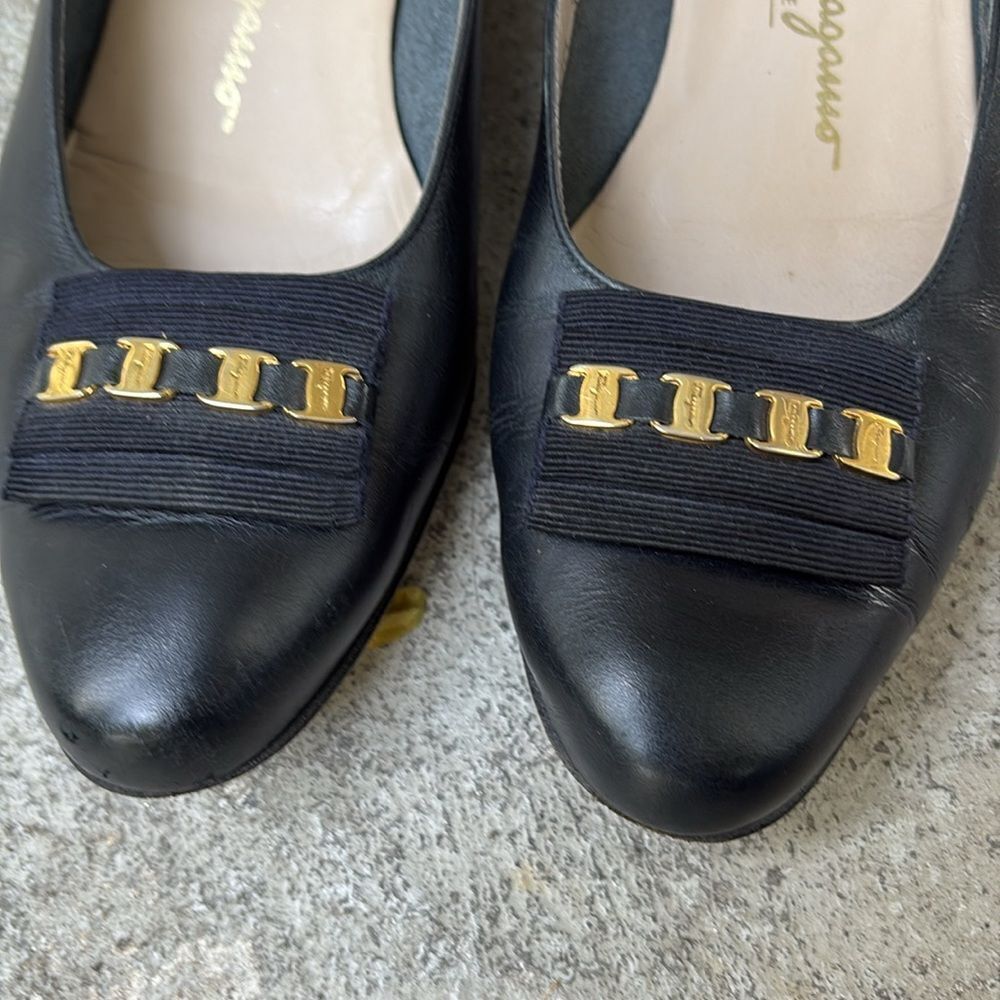 Ferragamo Round toe - Picture 2 of 8